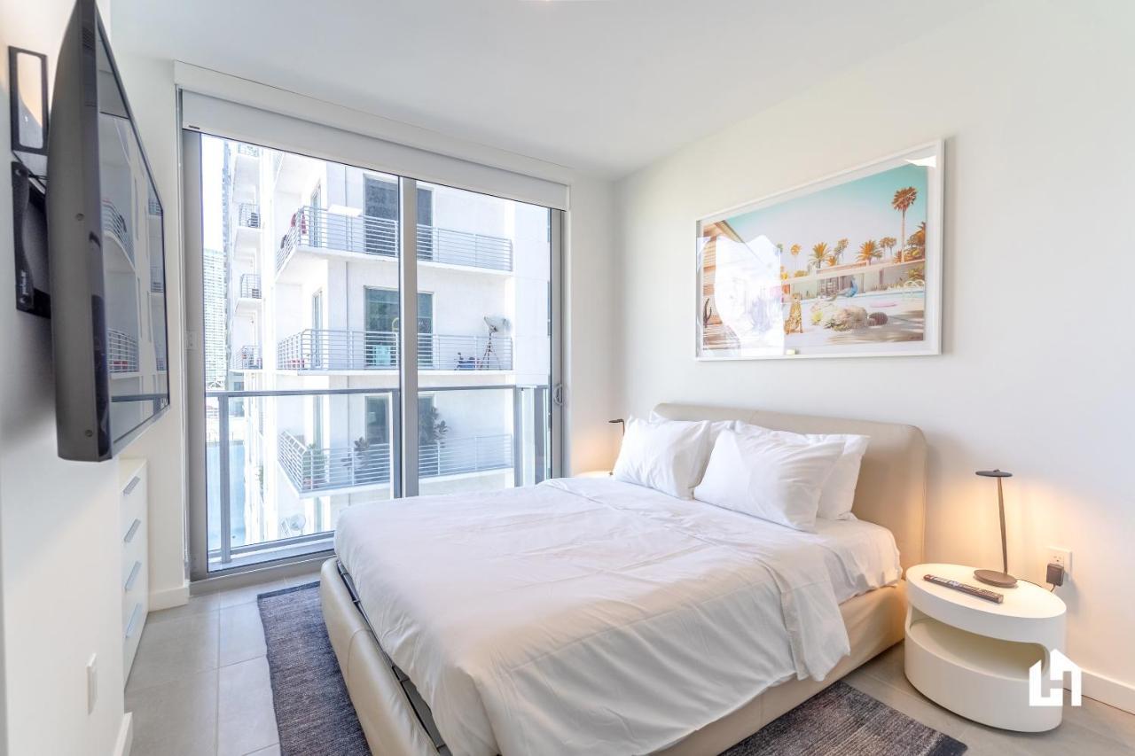 Downtown Miami Condos By Lua Host المظهر الخارجي الصورة